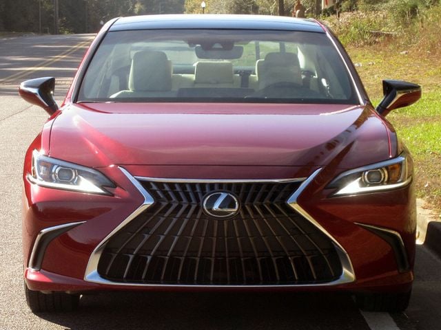 2022 Lexus ES 350 photo 3