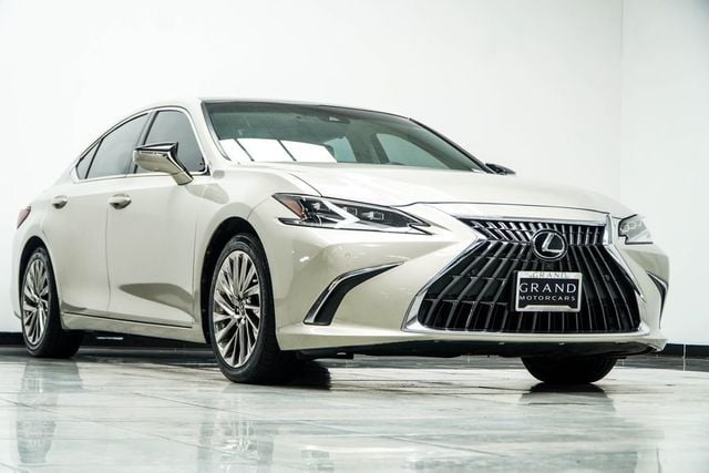 2022 Lexus ES ES 350 Ultra Luxury FWD - 23040443 - 3