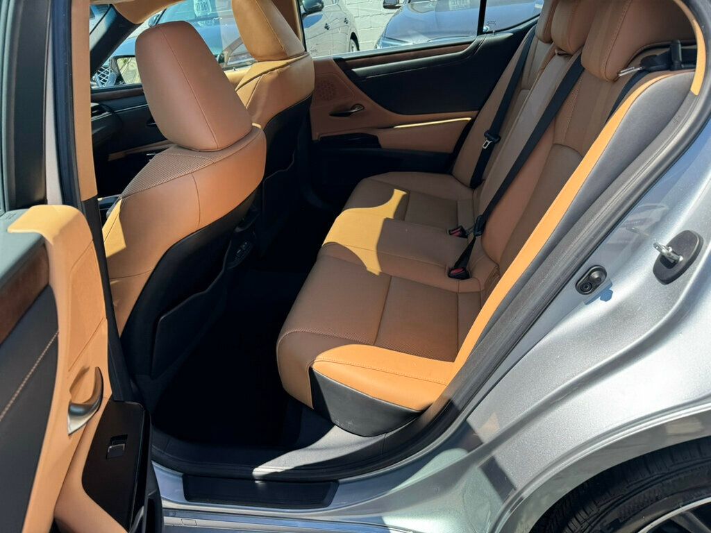 2022 Lexus ES LocalTrade/PremiumPkg/DynamicRadarCruiseControl/BlindSpot/NAV - 22907978 - 11