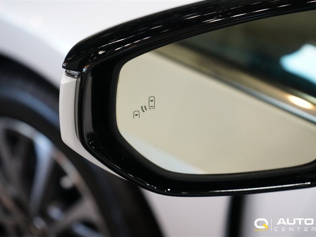 2022 Lexus ES 300h  - 23059033 - 10