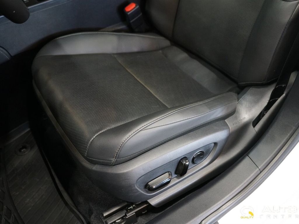 2022 Lexus ES 300h  - 23059033 - 13