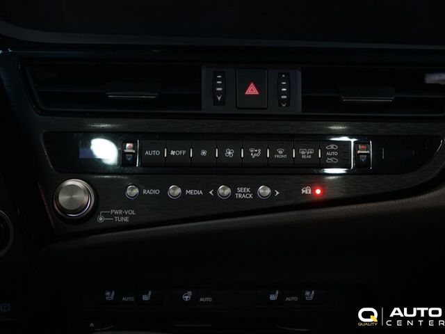 2022 Lexus ES 300h  - 23059033 - 19