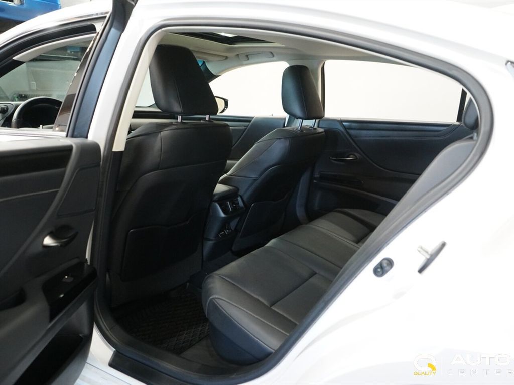 2022 Lexus ES 300h  - 23059033 - 26