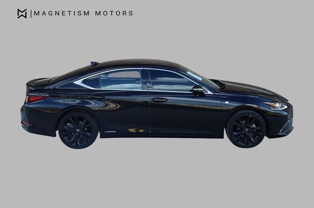 2022 Lexus ES 300h F Sport Hybrid - 23042936 - 1