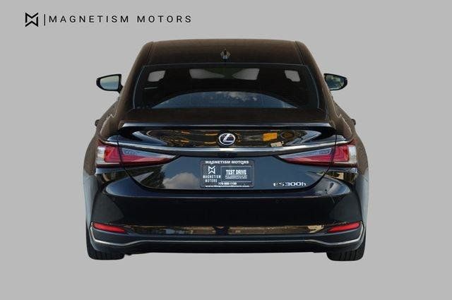2022 Lexus ES 300h F Sport Hybrid - 23042936 - 7