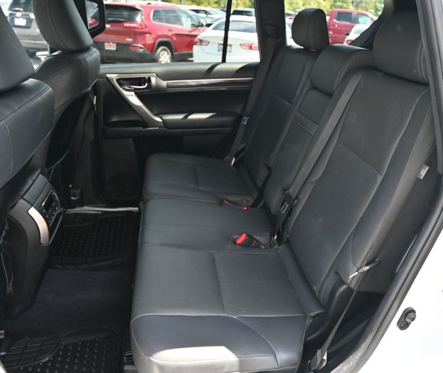 2022 Lexus GX GX 460 4WD - 23049285 - 17