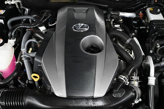 2022 Lexus IS 300 - 22765927 - 26