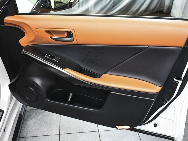 2022 Lexus IS 300 - 23046117 - 12