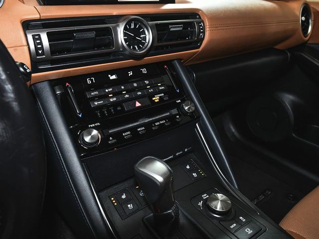 2022 Lexus IS 300 - 23046117 - 34