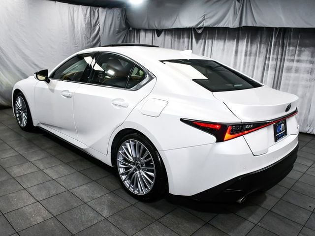 2022 Lexus IS 300 - 23046117 - 3