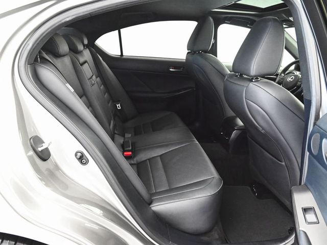 2022 Lexus IS 350 F SPORT - 23000440 - 32
