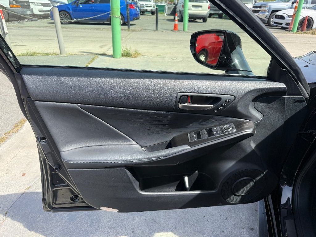 2022 Lexus IS IS 300 RWD - 22999497 - 8