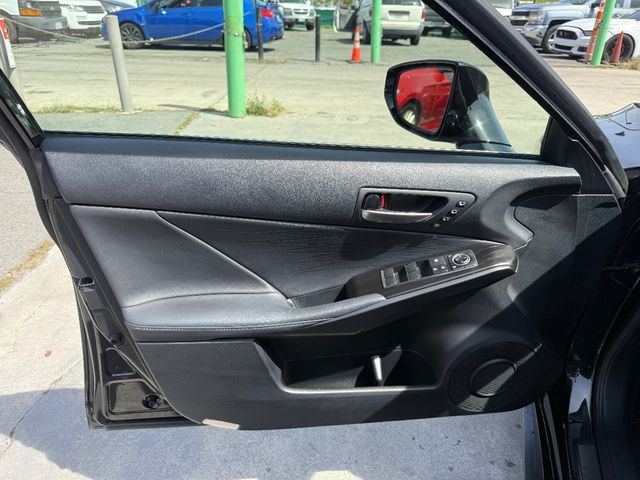 2022 Lexus IS IS 300 RWD - 22999497 - 8