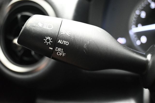2022 Lexus IS IS 300 RWD - 23046100 - 19