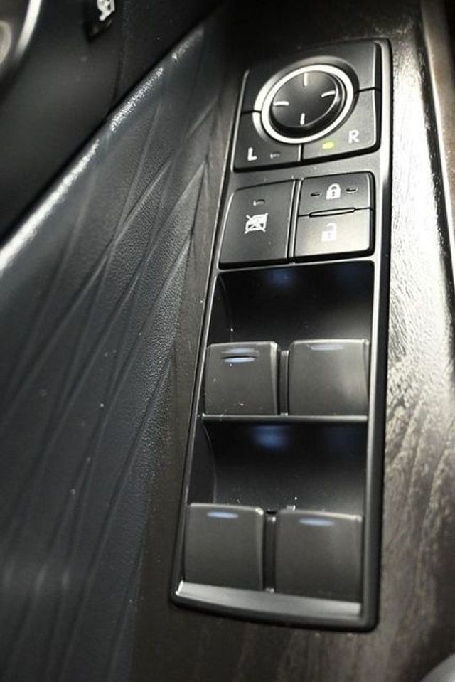 2022 Lexus IS IS 300 RWD - 23046100 - 22
