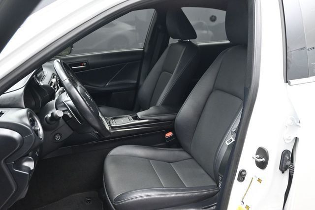 2022 Lexus IS IS 300 RWD - 23046100 - 4