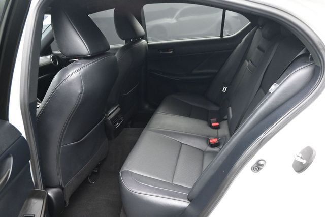 2022 Lexus IS IS 300 RWD - 23046100 - 8