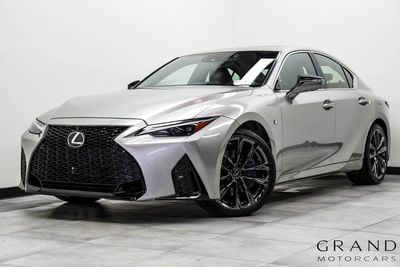 2022 Lexus IS
