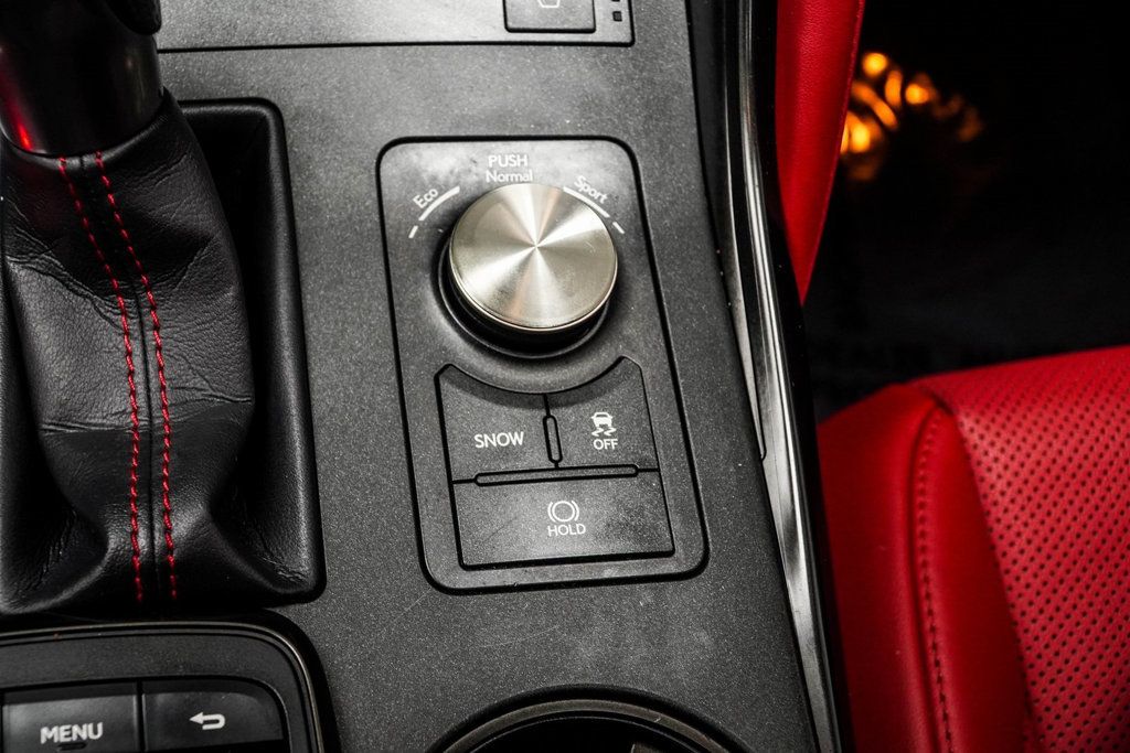 2022 Lexus IS 350 F SPORT AWD photo 18