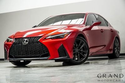 2022 Lexus IS