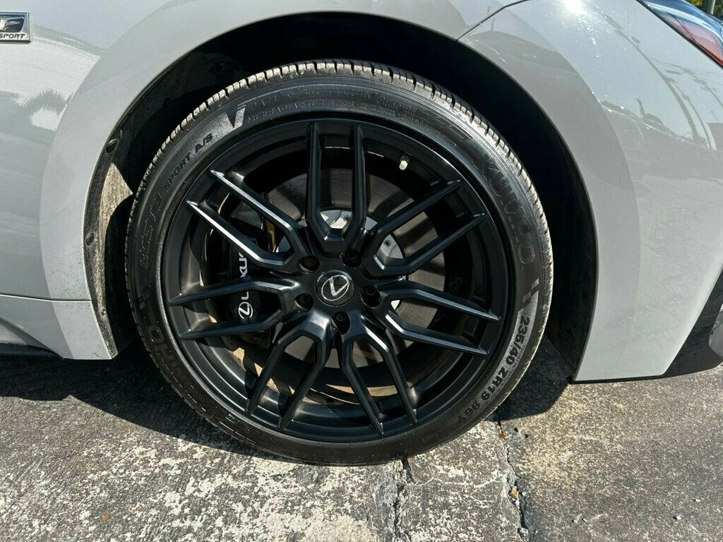 2022 Lexus IS photo 28