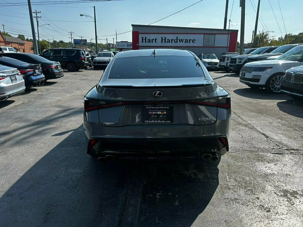 2022 Lexus IS photo 4