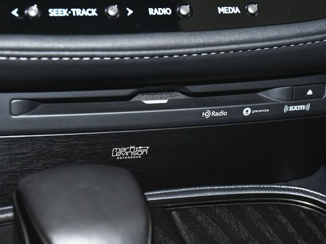 2022 Lexus LS 500h Base - 23067980 - 35