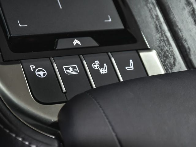 2022 Lexus LS 500h Base - 23067980 - 37