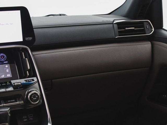 2022 Lexus LX 600 Luxury - 22928839 - 17