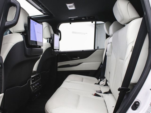 2022 Lexus LX 600 Luxury - 22928839 - 30