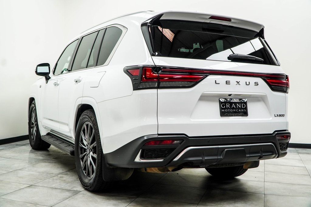 2022 Lexus LX Base 600 F SPORT photo 11