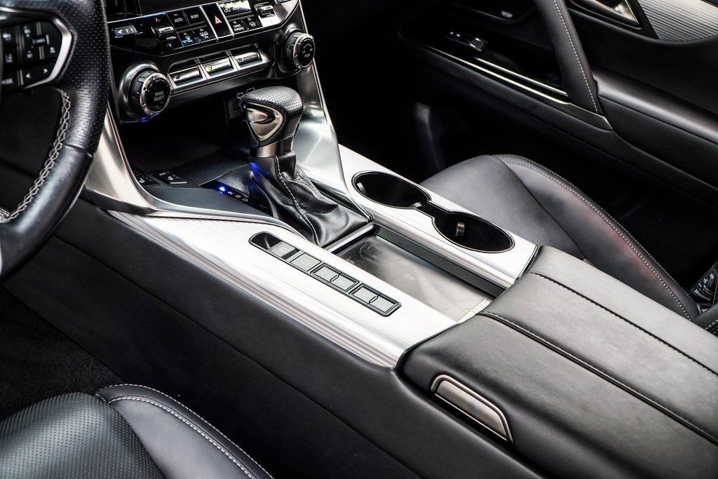 2022 Lexus LX Base 600 F SPORT photo 16