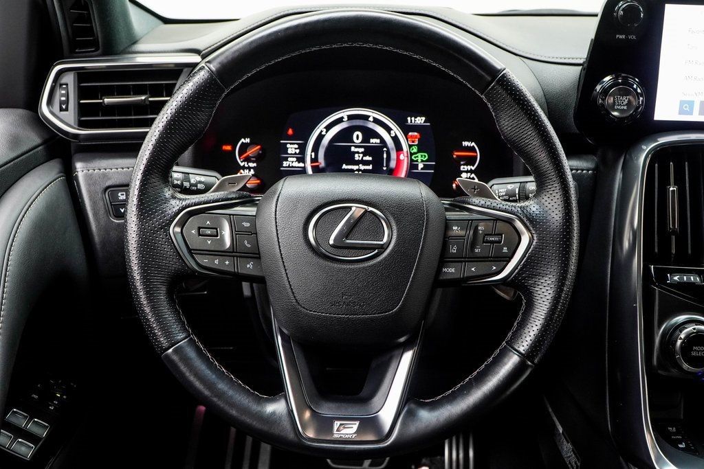 2022 Lexus LX Base 600 F SPORT photo 18