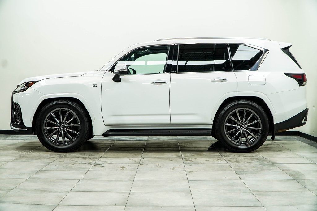 2022 Lexus LX Base 600 F SPORT photo 9