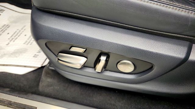 2022 Lexus LX LX 600 Luxury 4WD w/ Active Height Control - 23051240 - 10