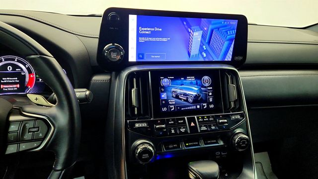 2022 Lexus LX LX 600 Luxury 4WD w/ Active Height Control - 23051240 - 16