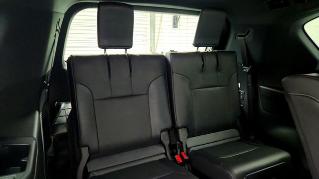2022 Lexus LX LX 600 Luxury 4WD w/ Active Height Control - 23051240 - 20