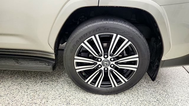 2022 Lexus LX LX 600 Luxury 4WD w/ Active Height Control - 23051240 - 8