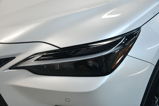 2022 Lexus NX 22 LEXUS NX 350 WHITE-AWD-MOONROOF - 22999447 - 10