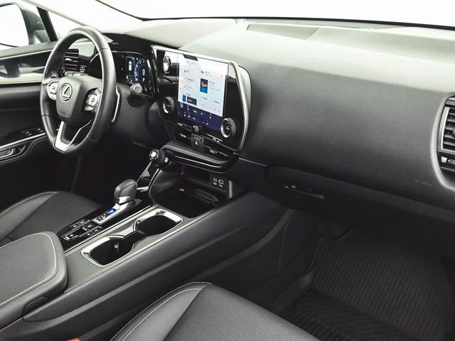 2022 Lexus NX 350 Base - 23016761 - 32