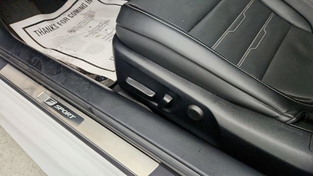 2022 Lexus RC RC 350 F SPORT with Nav / M. Levinson Audio Pkg & Power Moonroof - 22948556 - 11