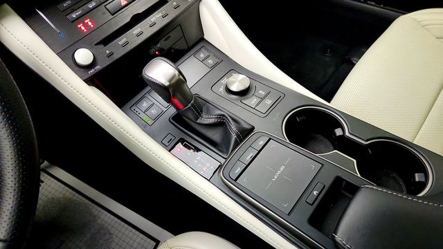 2022 Lexus RC RC 350 F SPORT w/ Nav, Mark Levinson Audio & Triple Beam LEDs - 23035329 - 16