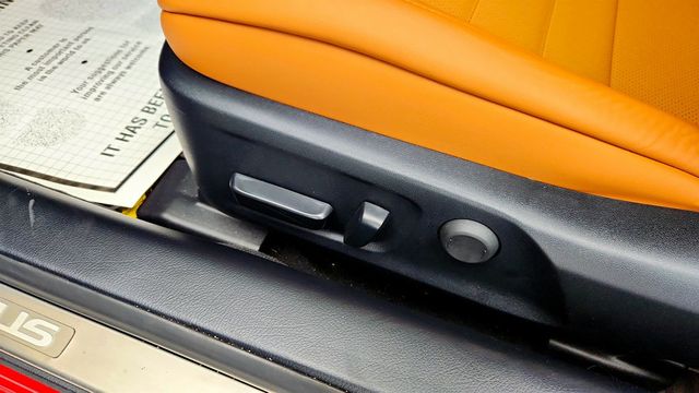 2022 Lexus RC RC 350 w/ Premium Pkg, Moonroof, 19'' Wheels & Parking Assist - 22992306 - 11