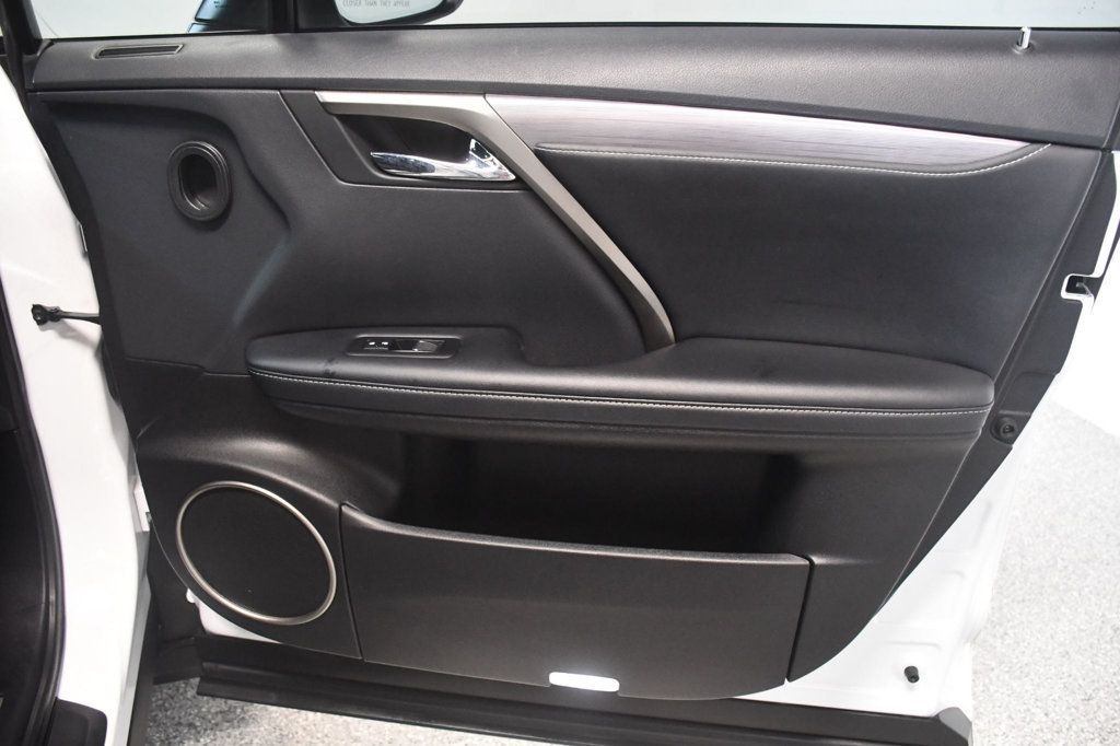 Lexus RX photo 20