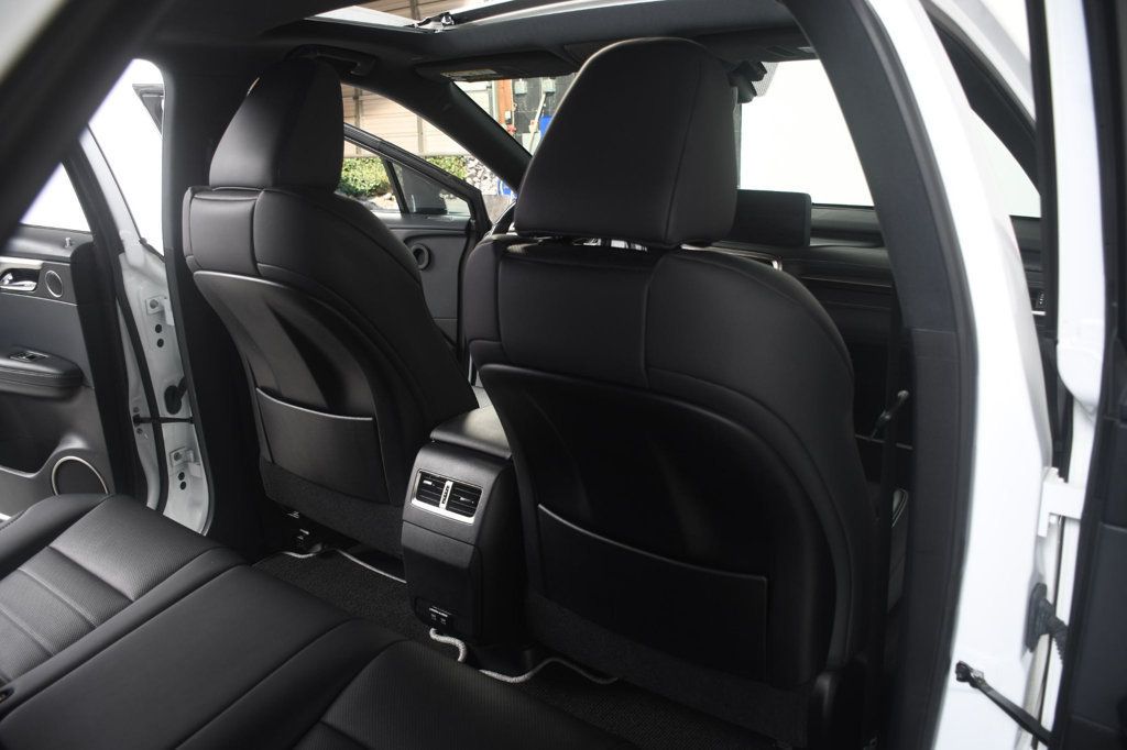 Lexus RX photo 36