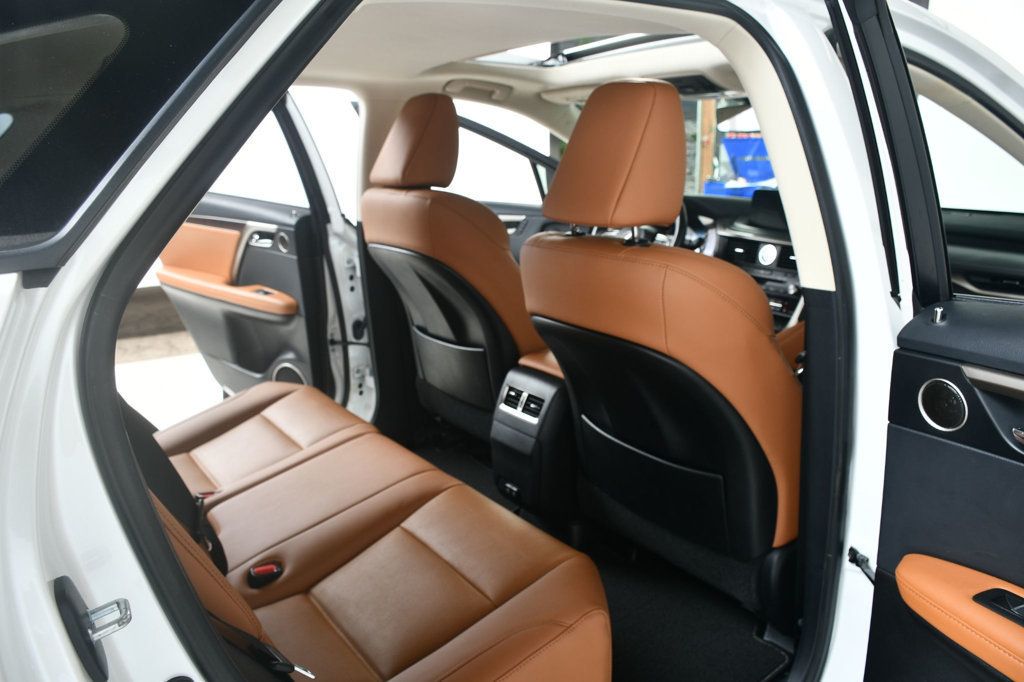 2022 Lexus RX Premium photo 36