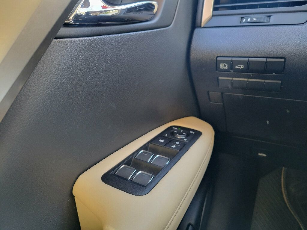 2022 Lexus RX 350 AWD photo 22