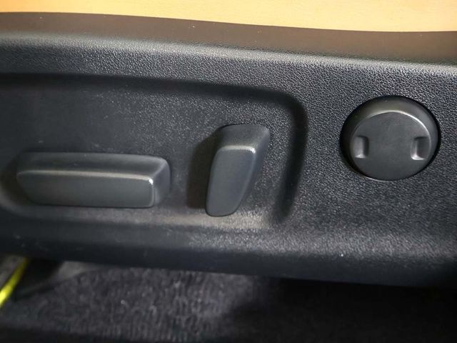 2022 Lexus RX RX 350L AWD - 22954819 - 36