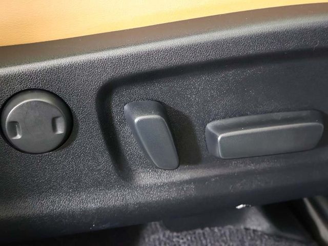 2022 Lexus RX RX 350L AWD - 22954819 - 37