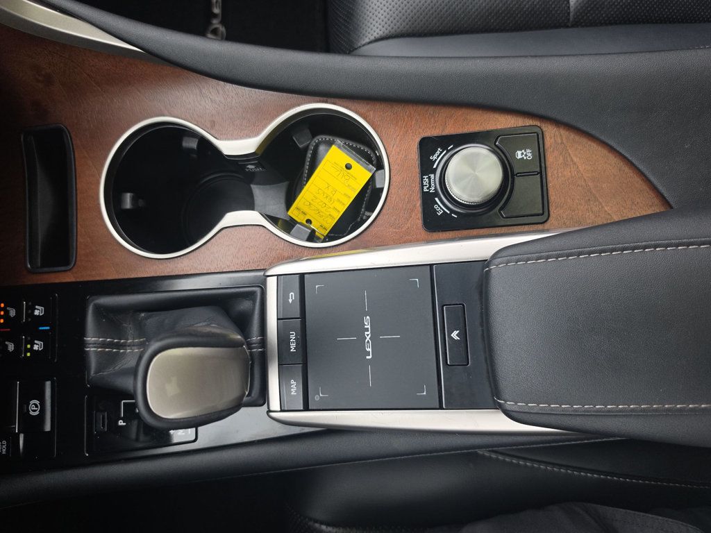 Lexus RX photo 15